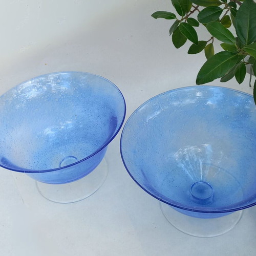 Glass bowl set like new, two decorative handblown pieces