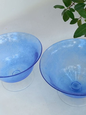 Glass bowl set like new, two decorative handblown pieces
