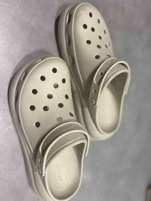 Crocs παντόφλες σαν καινούργιο, αντρικό μέγεθος 46 μπεζ