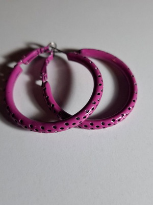 Fuchsia hoop earrings used, size 3.5 cm