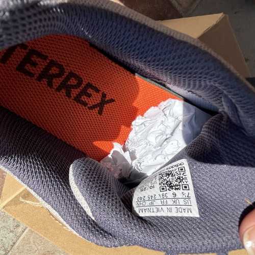 Adidas Terrex sneakers like new, size 39.5, beige