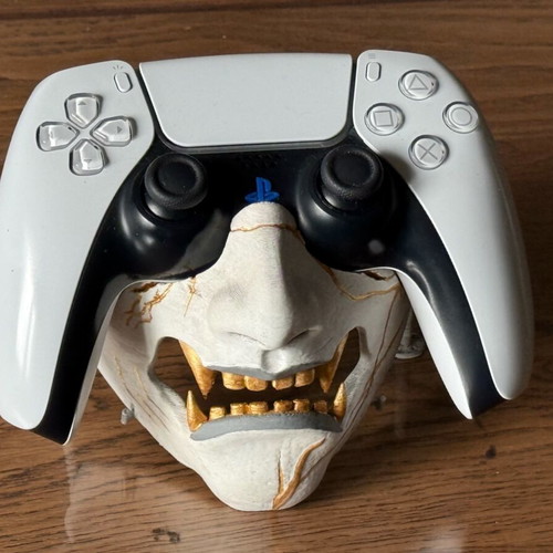 Dualsense Ghost of Yotei stand for PlayStation 5 controller like new