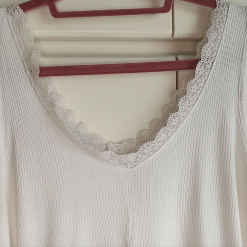 Tiffosi White Ribbed Blouse Large like new