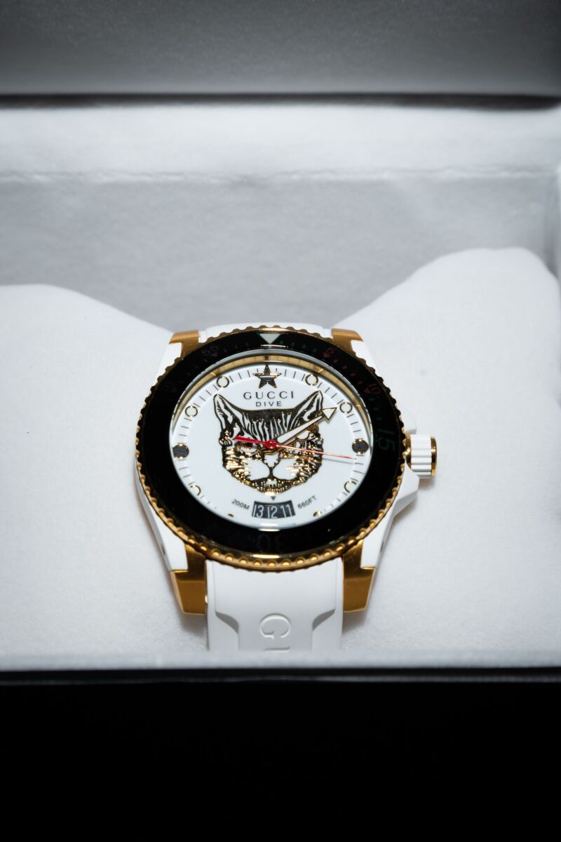 Gucci Dive YA136322 watch like new,… - € 1.050,00 - Vendora.cy