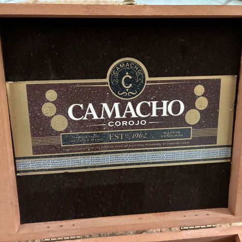 Ξύλινο κουτί πούρων Camacho Corojo σαν καινούργιο