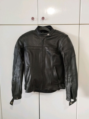 Eleveit women's leather motorcycle jacket, like new