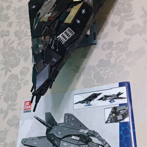 Lockheed F-117A Nighthawk model kit like new, American stealth jet