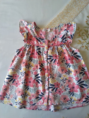 Girls blouse 3-5 years like new, multicolored with flowers