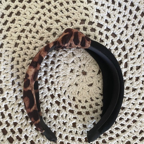 Leopard headband like new, black