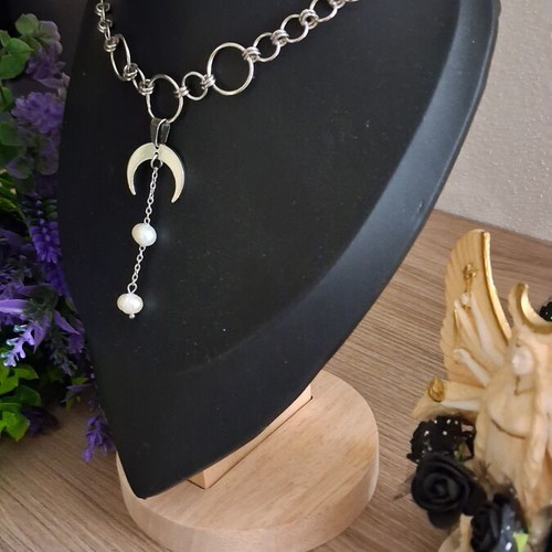 Handmade Stainless Steel Chainmail Choker with Pendant and Fresh Water Pearls