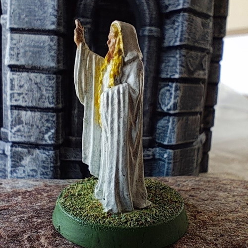 Lord of the Rings Galadriel metal miniature used, handpainted