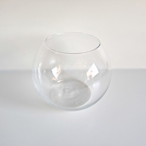 Glass round vase like new 20x16 cm