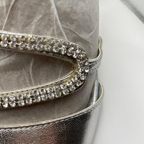 Elite women's silver sandals size 39 with rhinestones used