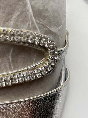 Elite women's silver sandals size 39 with rhinestones used