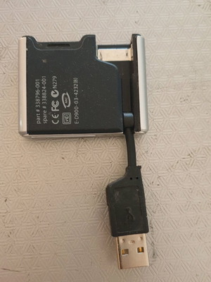 HP USB unit like new, SD card reader