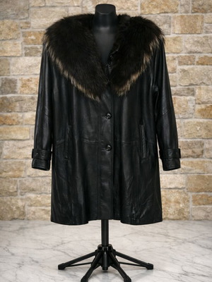 Skin To Skin women's leather coat Kastoria like new, dark brown
