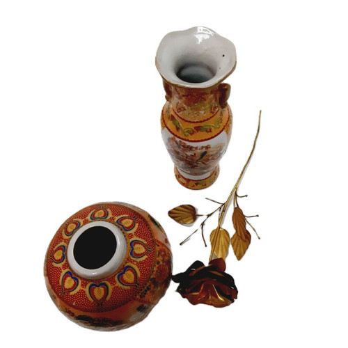 Chinese porcelain vases vintage set with brass rose like new