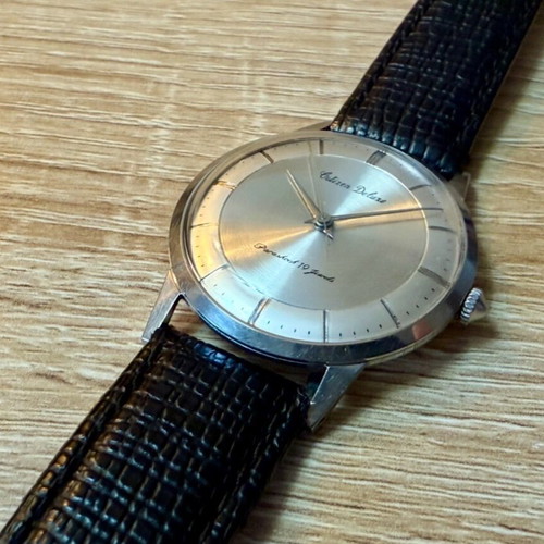Citizen Deluxe Vintage wristwatch like new with new leather strap