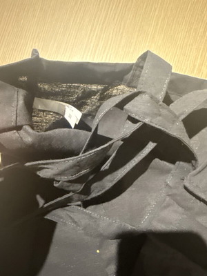 Tote bag Lor μαύρη και χρυσή καινούργια