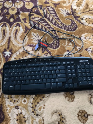 Microsoft keyboard used without Greek characters