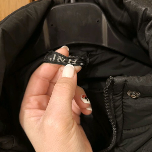 Women's black jacket like new with hood and belt size Medium