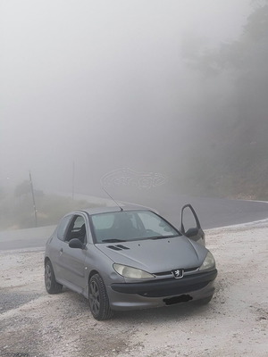 Peugeot 206 1.4 8v χειροκίνητο μεταχειρισμένο, 242000 χλμ, κλιματισμός