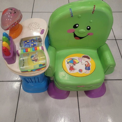 Fisher Price educational chair that speaks Greek, slightly used