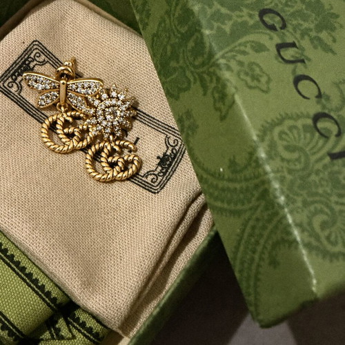 Gucci earrings with crystals and Interlocking G