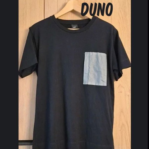 DUNO Men's T-Shirt Size M Black with Zipped Chest Pocket