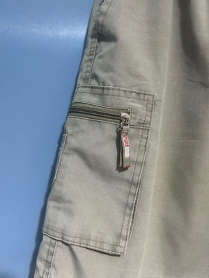 Cargo shorts Sportmax σαν καινούριο, ανοιχτό χακί, μέγεθος M