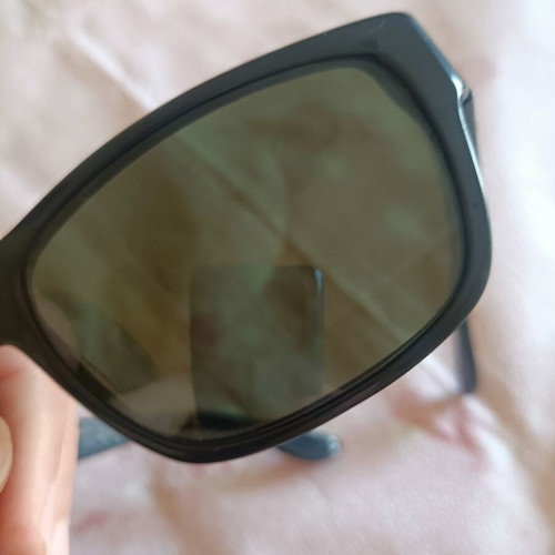 Ridley men's sunglasses with green lenses, broken frame