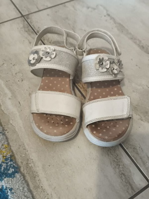 Geox children's sandals size 31 used, white