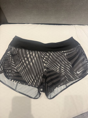 Nike Dri-FIT running shorts Large like new, black and grey