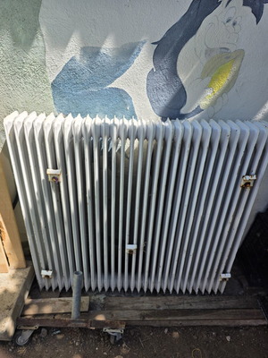 Heating radiator used, 29 sections, heavy