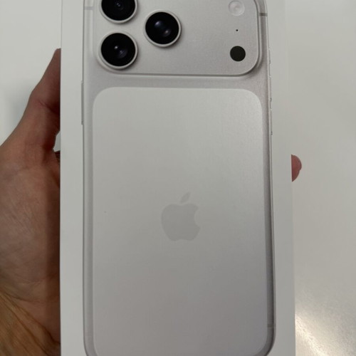 Apple iPhone 17 Pro Max 256GB like new, silver