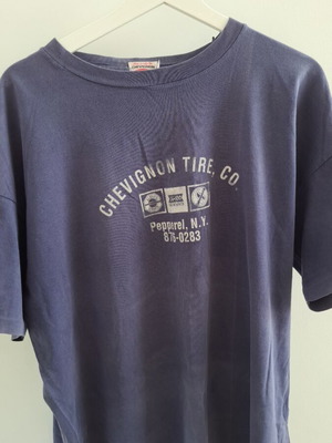 Chevignon vintage short sleeve t-shirt XL blue, like new