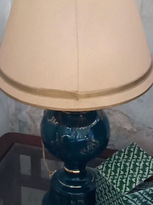 Vintage lamp like new with beautiful design