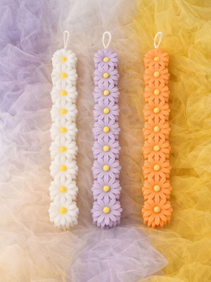 Handmade candles with daisies new