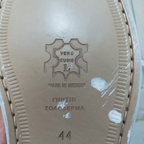 White leather shoes pair size 44