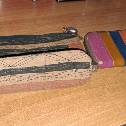 Handbags used with wear, set of two