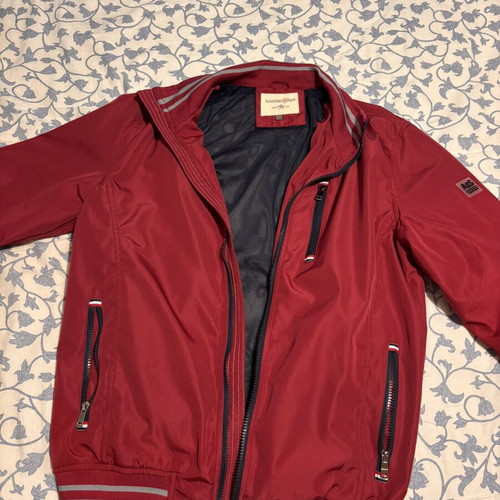 American Stars red windbreaker jacket size M, like new