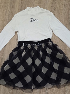Set blouse and skirt for 4-5 years old
