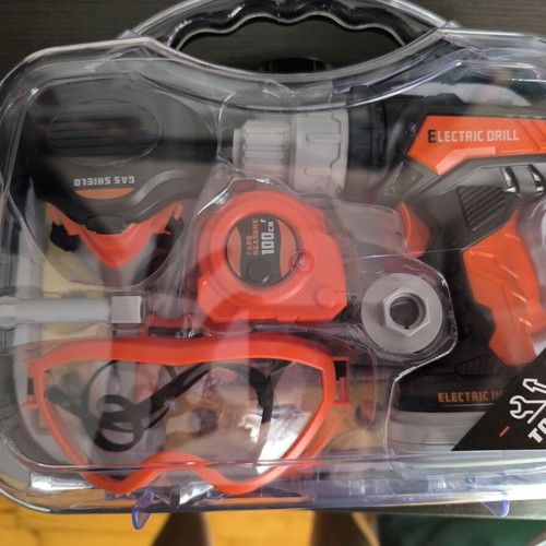 Children's Tool Set new with working battery drill