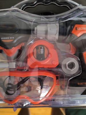 Children's Tool Set new with working battery drill