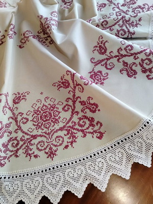 Χειροποίητο μεγάλο τραπεζομάντηλο ροτόντα 1,80 cm σαν καινούργιο με κέντημα