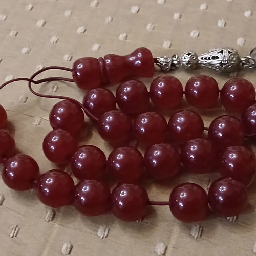 Worry beads used, cherry bakelite mastic 1960, 25 beads