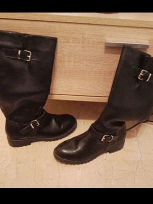 Boots like new, size 38, black, with box