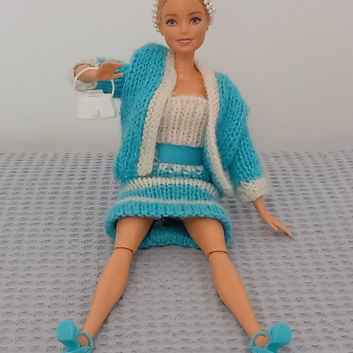 Barbie Mattel 1186 MJ. 1 NL 2015 used with handmade dress and hat