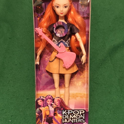 Demon Hunters Mira musical doll with guitar and accessories