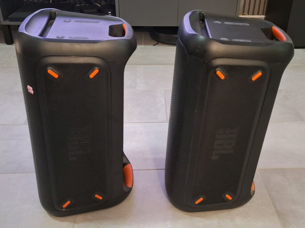 JBL PartyBox 100 stereo set like new… - € 470,00 - Vendora.cy